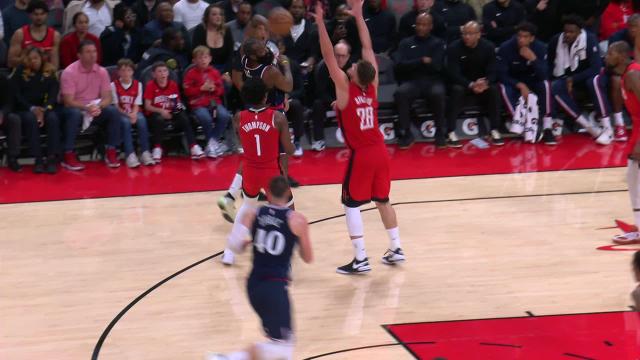 Zubac's Dominant 33 Points Powers Clippers Over Rockets in Houston