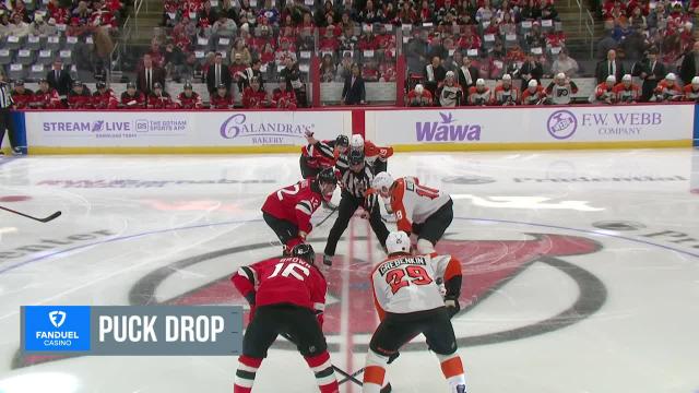 Flyers' Offense Overwhelms Devils in Metropolitan Division Clash