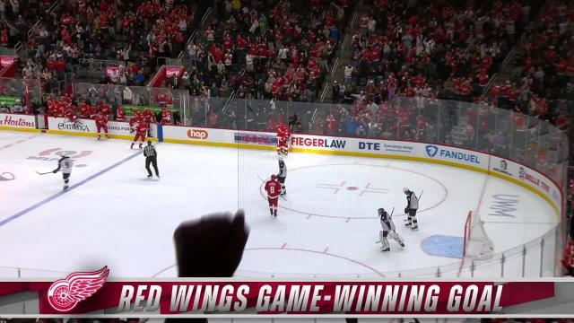 DeBrincat's Late Goal Lifts Red Wings Over Blue Jackets in 4-3 Thriller