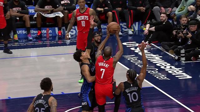 Durant's 27 Points Propel Rockets Past Mavericks